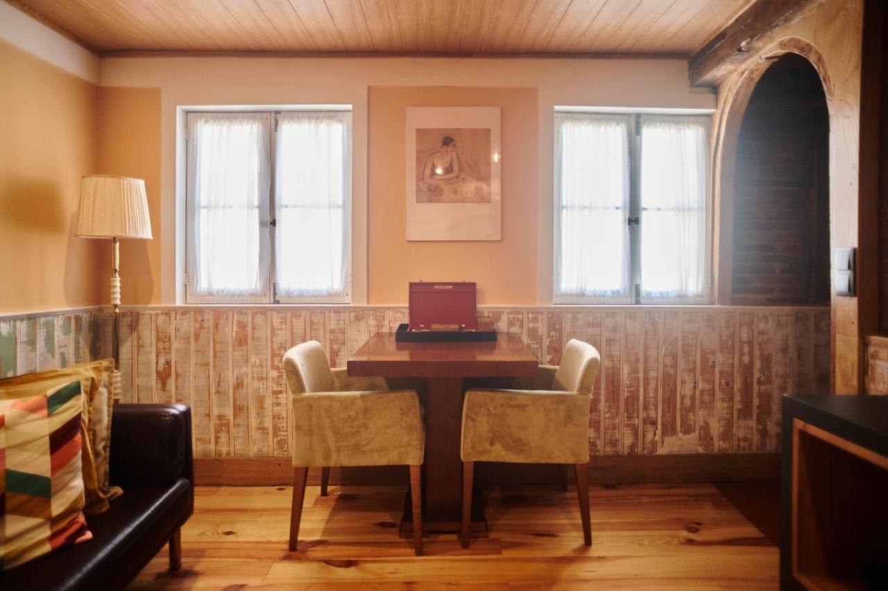 Casa Da Praca Velha Guest House Braga Luaran gambar