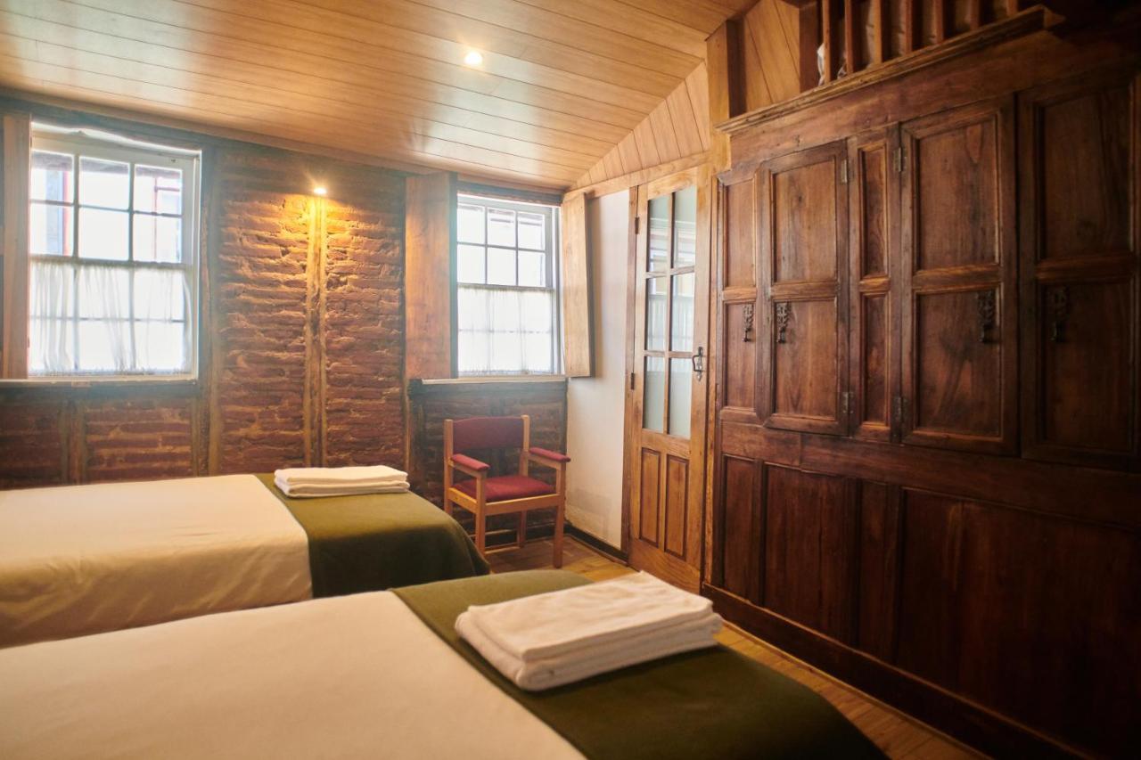 Casa Da Praca Velha Guest House Braga Luaran gambar